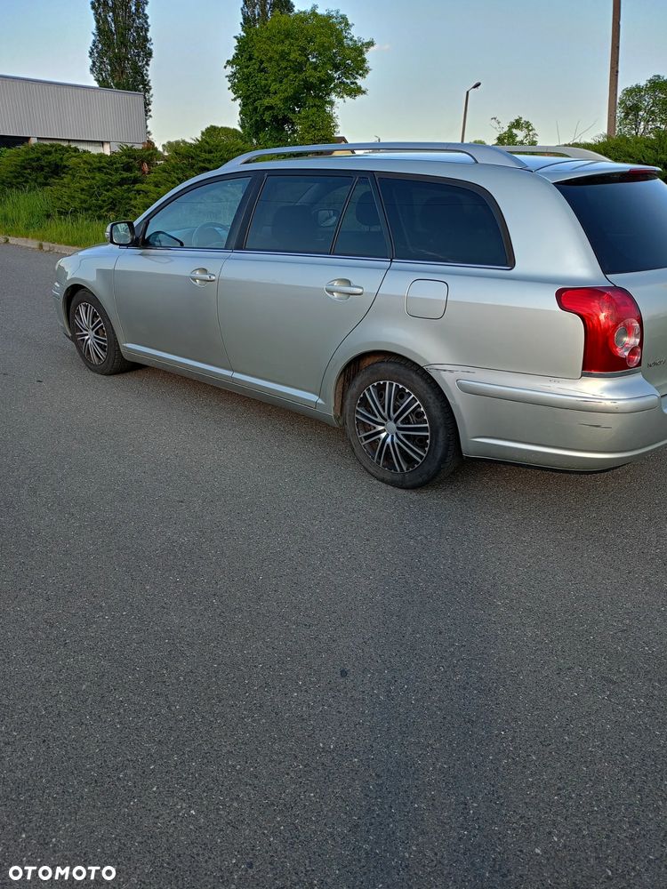 Toyota Avensis 2.0 VVT-i Edition - 18