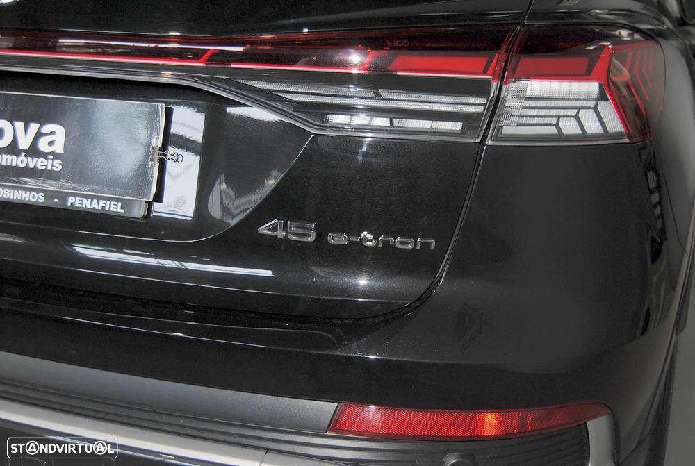 Audi Q4 e-tron 45 82 kWh SE Business Plus - 13