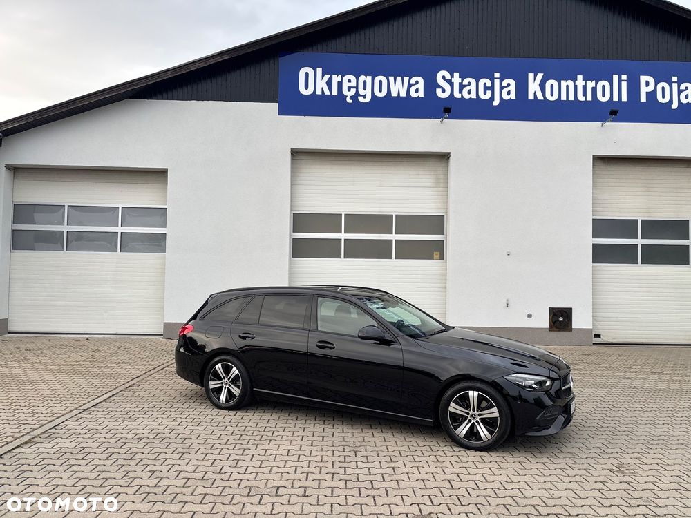 Mercedes-Benz Klasa C 220 d mHEV - 4