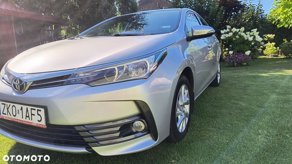 Toyota Corolla 1.6 Comfort - 3