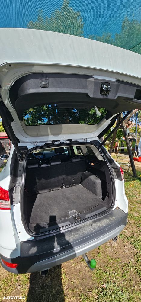 Ford Kuga - 9
