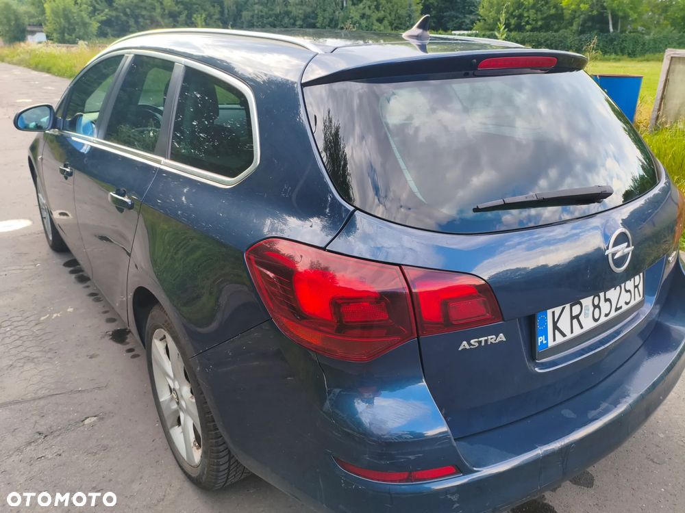Opel Astra 1.7 CDTI - 10
