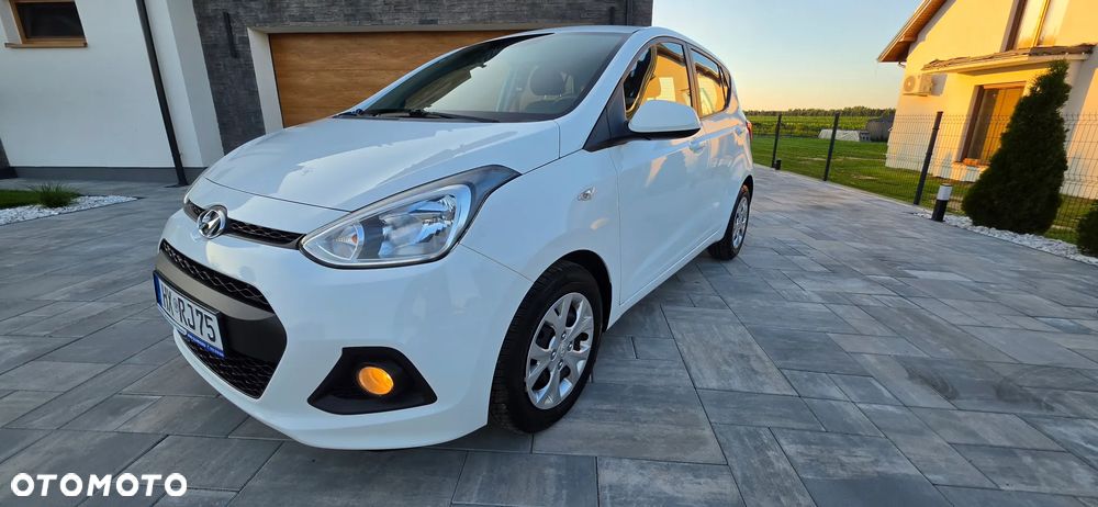 Hyundai i10 1.1 FIFA WM Edition - 21