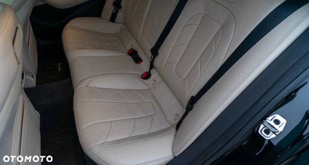 Mercedes-Benz CLS - 7