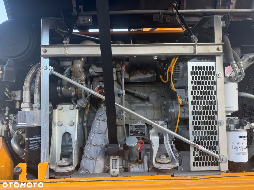 Liebherr A 918 Compact - 24