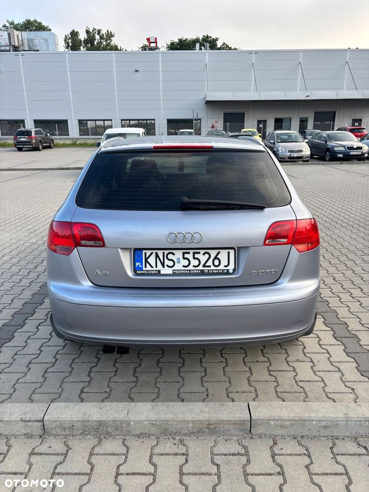 Audi A3 Sportback 2.0 TDI Ambiente - 3
