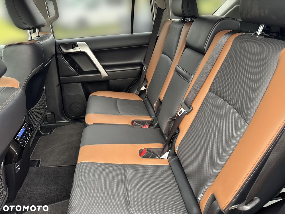 Toyota Land Cruiser LC 2.8 D-4D Executive - 14
