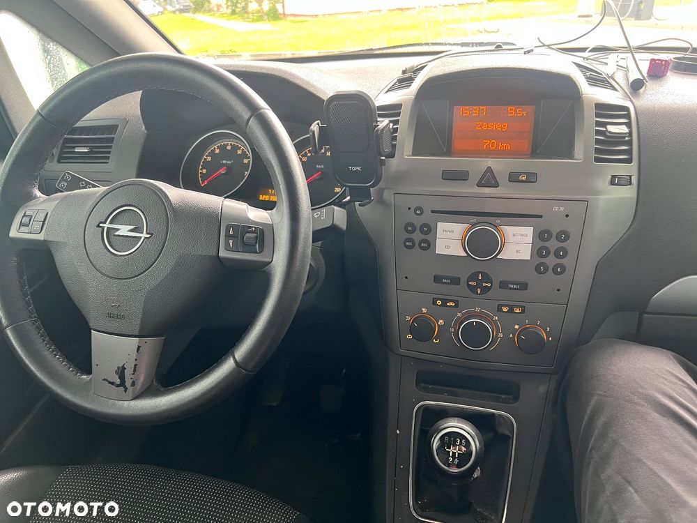 Opel Zafira 1.8 Cosmo - 10