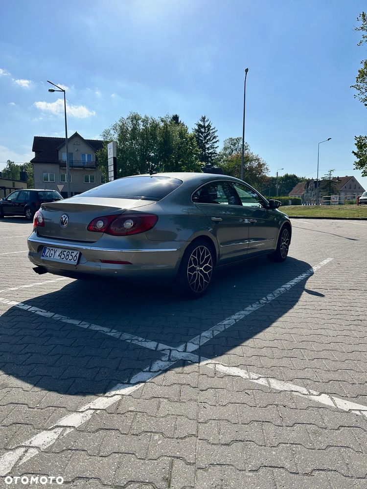 Volkswagen Passat - 5