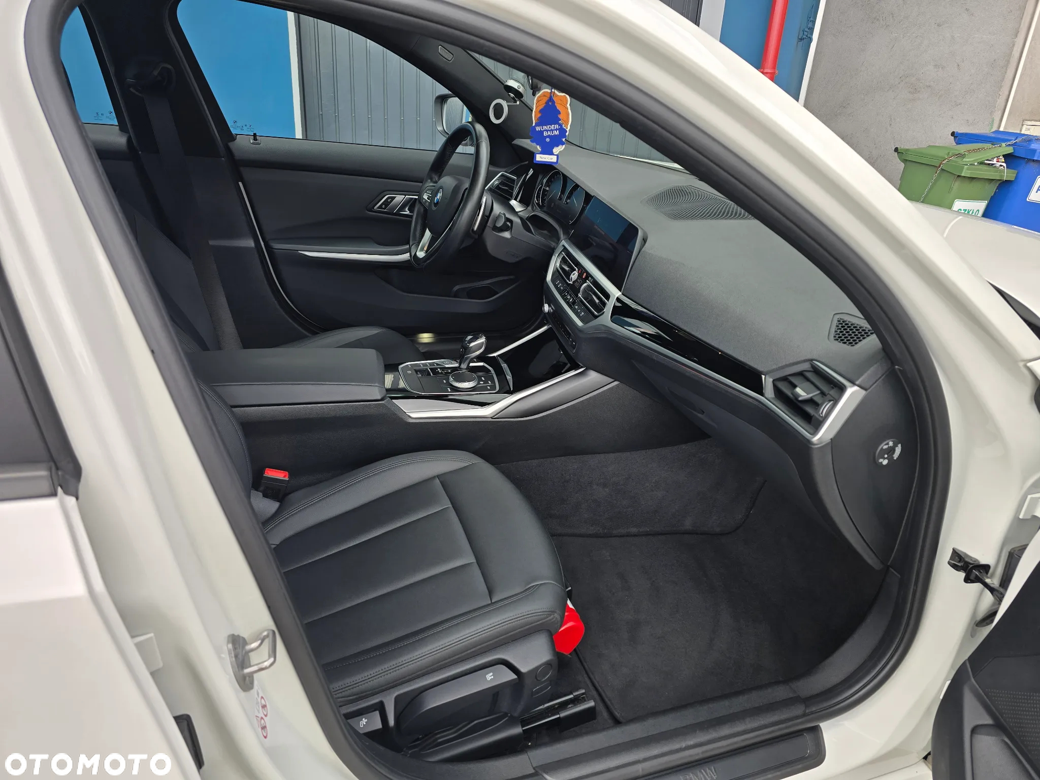 BMW Seria 3 330i Luxury Line - 12