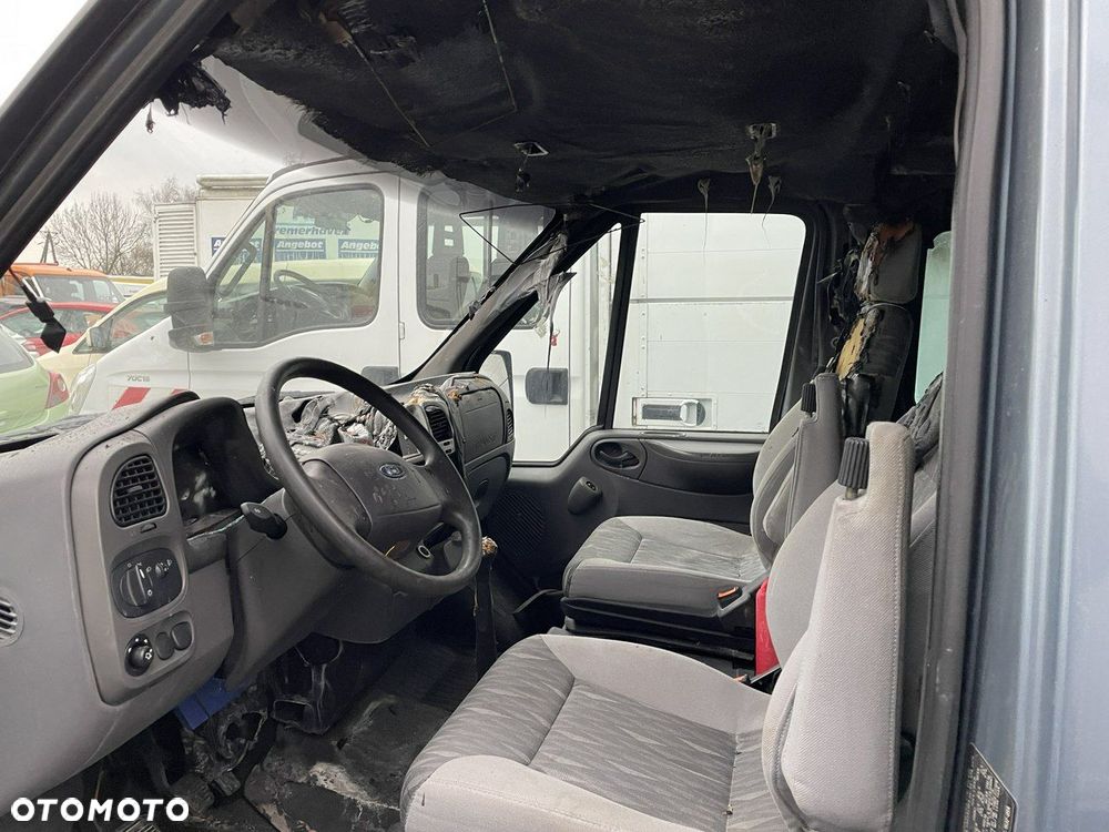 Ford Transit - 10
