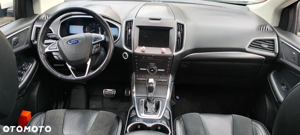 Ford Edge - 10