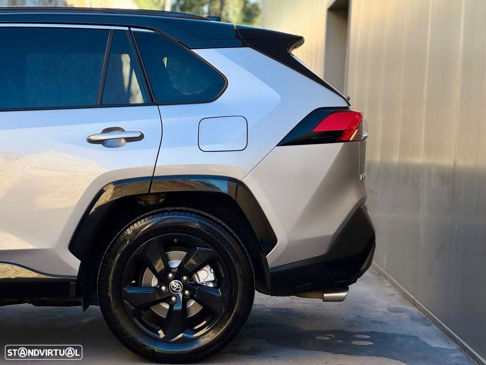 Toyota RAV4 2.5 HDF Black Edition - 45