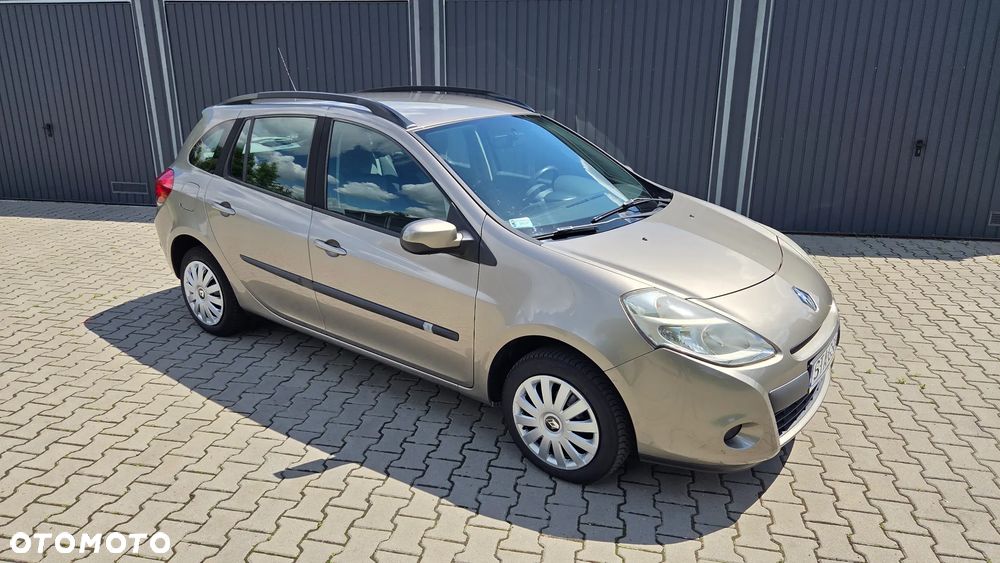 Renault Clio 1.2 16V Authentique - 11