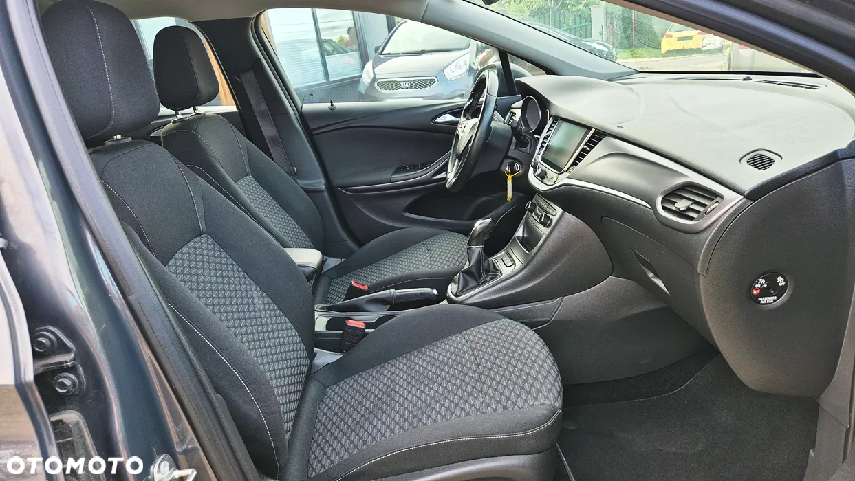 Opel Astra 1.4 Turbo Innovation - 37