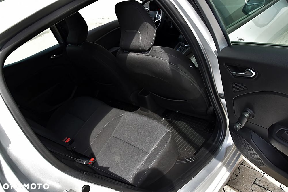 Renault Clio 1.0 TCe Techno Xtronic - 23