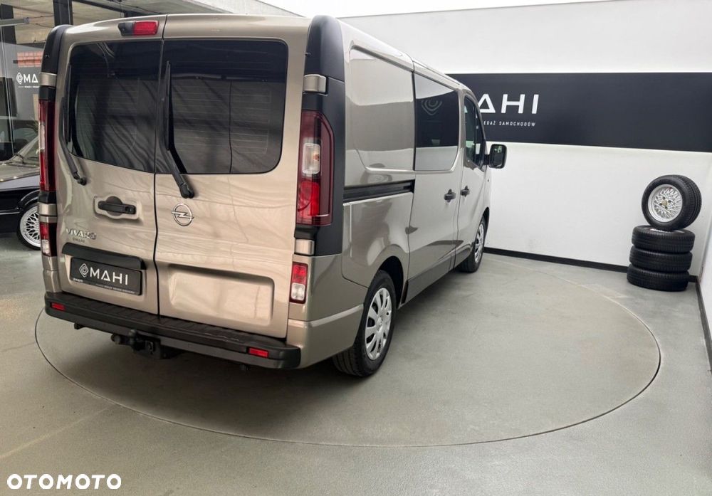 Opel Vivaro - 11
