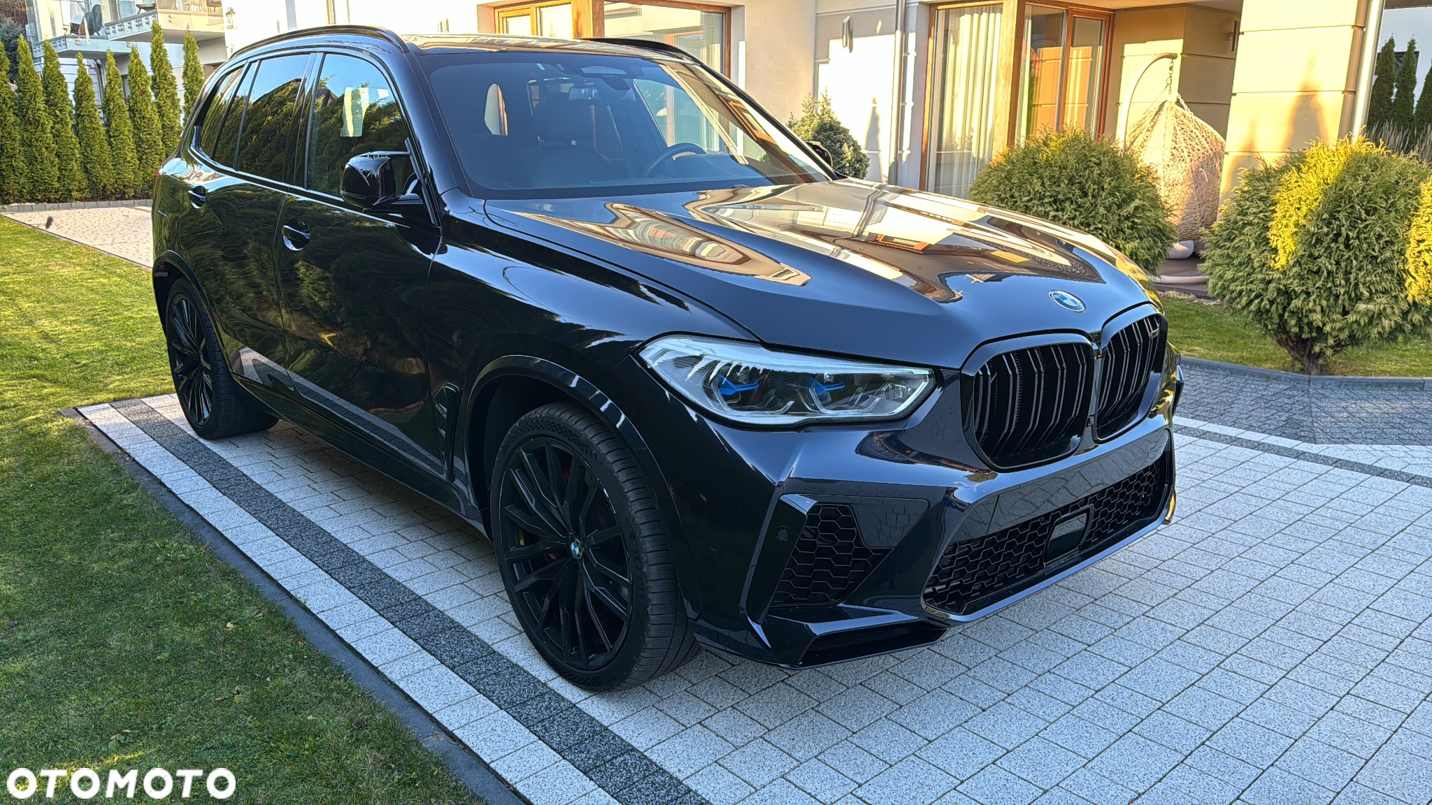 BMW X5 M M50i - 2