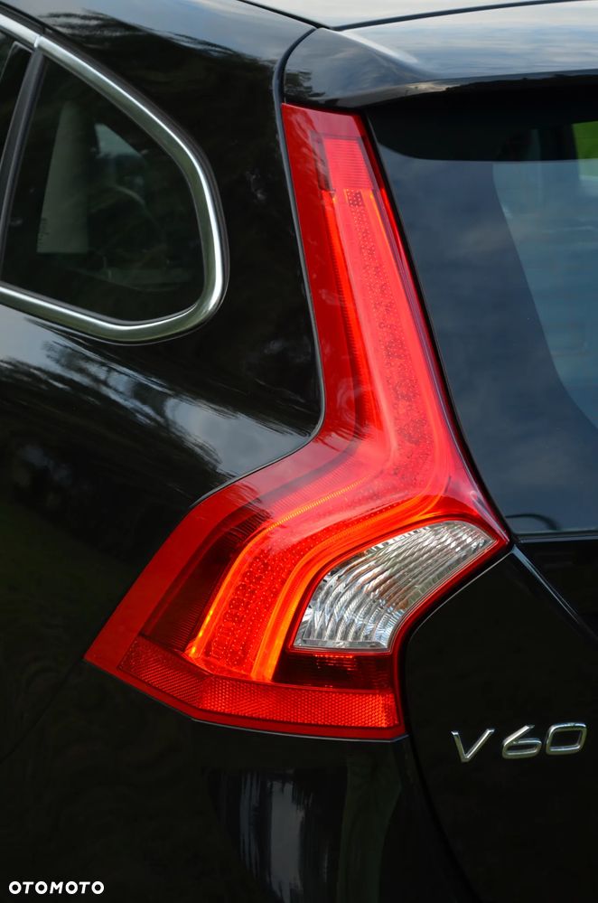 Volvo V60 D2 Drive-E Momentum - 12