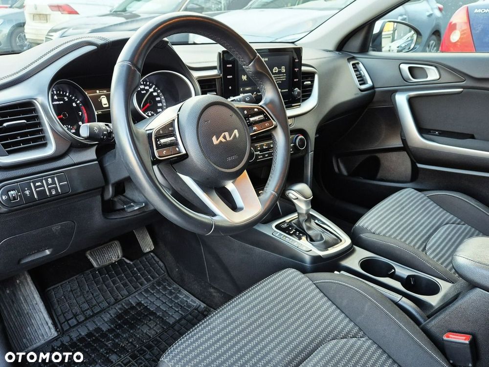 Kia Ceed 1.5 T-GDI M DCT - 10