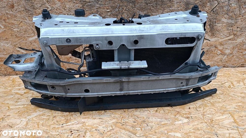 PAS PRZEDNI CHŁODNICE KOMPLET WZMOCNIENIE RENAULT TWINGO II 2 1.8B LIFT