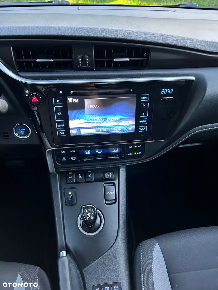 Toyota Auris - 37