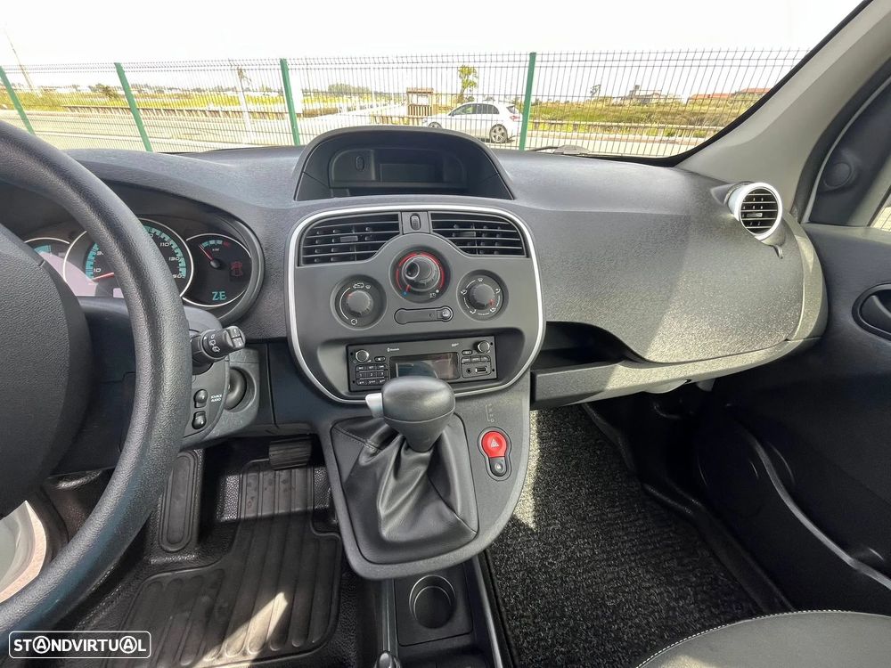 Renault Kangoo E-Tech - 12