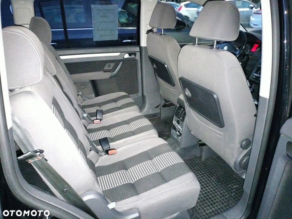 Volkswagen Touran 1.9 TDI DPF BlueMot Trendline - 10