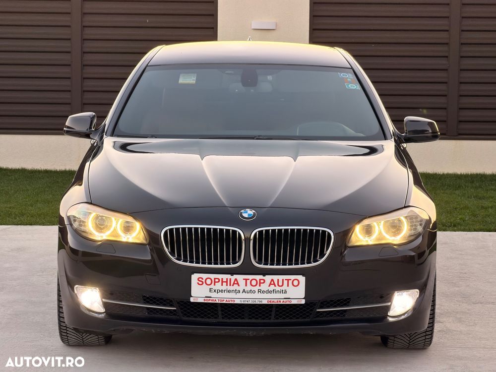 BMW Seria 5 520d Aut. Luxury Line - 16