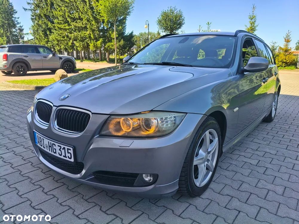 BMW Seria 3 320d DPF Edition Sport - 2