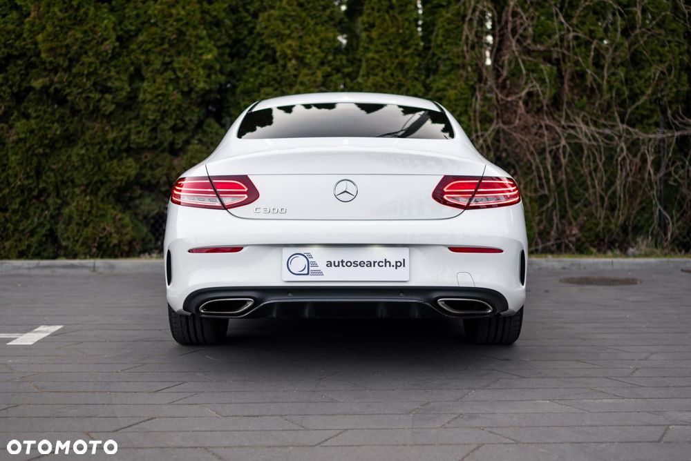 Mercedes-Benz Klasa C 300 9G-TRONIC - 5