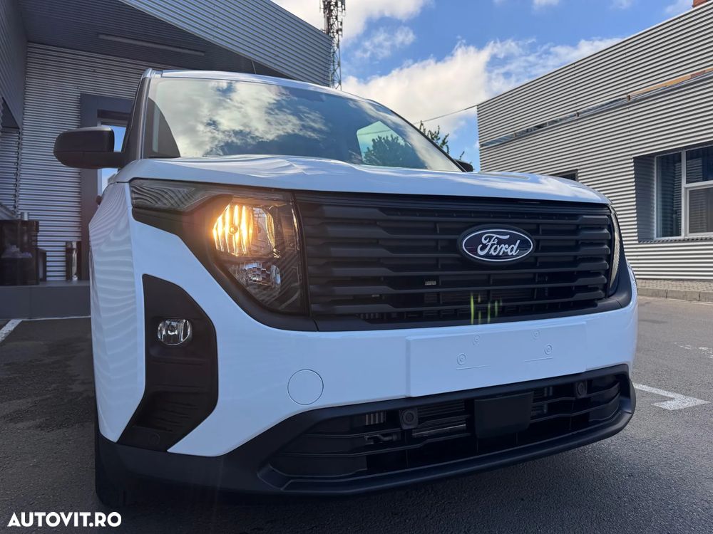Ford Courier - 23