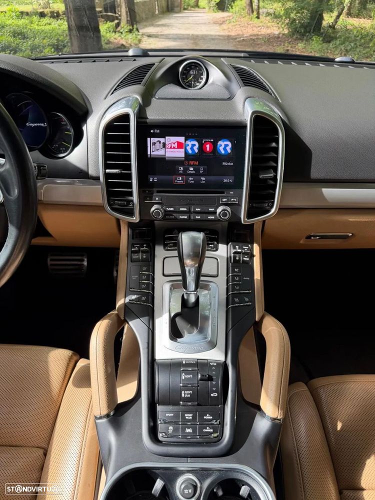 Porsche Cayenne S E-Hybrid Platinum Edition - 15