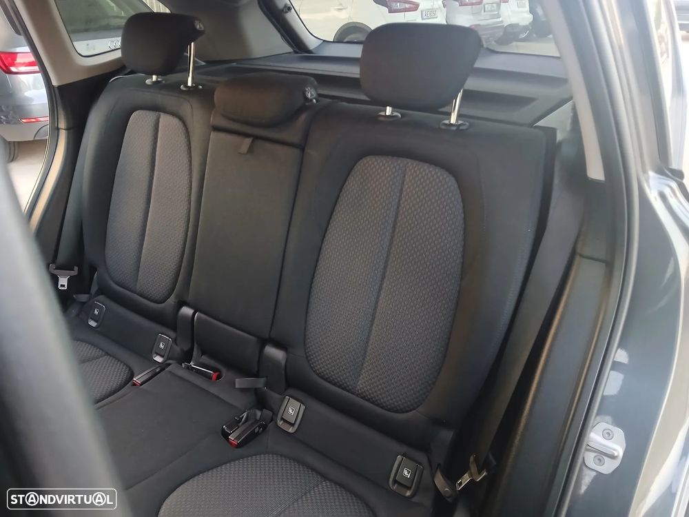 BMW X1 16 d sDrive Corporate Edition Auto - 11