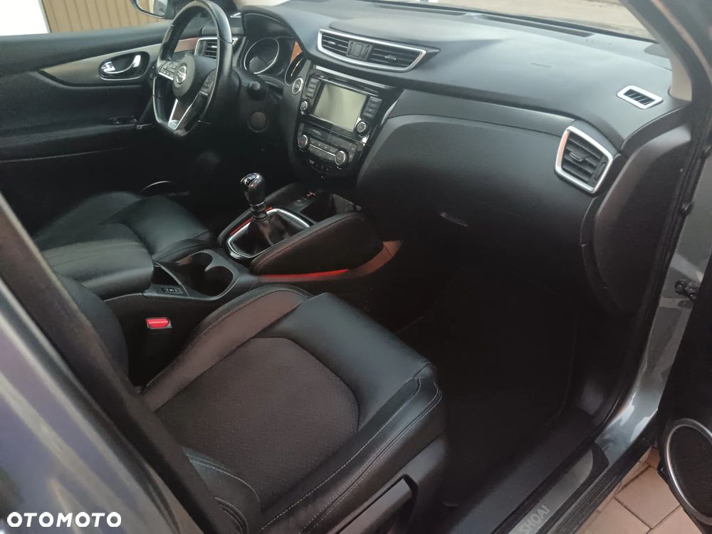 Nissan Qashqai 1.3 DIG-T N-WAY - 10