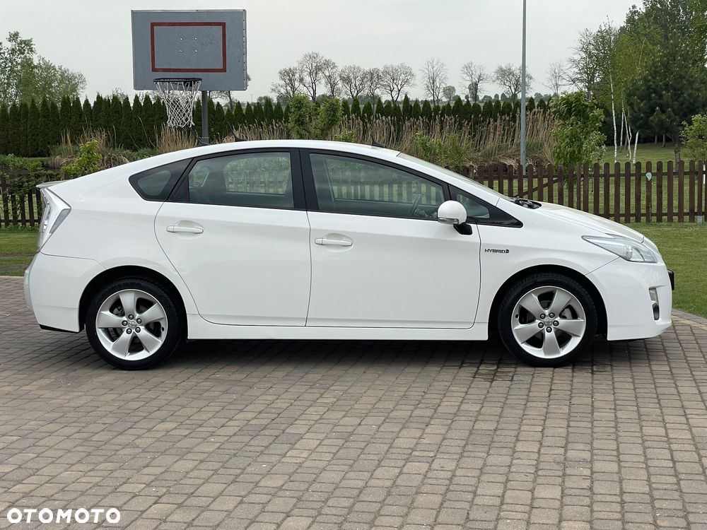Toyota Prius - 12