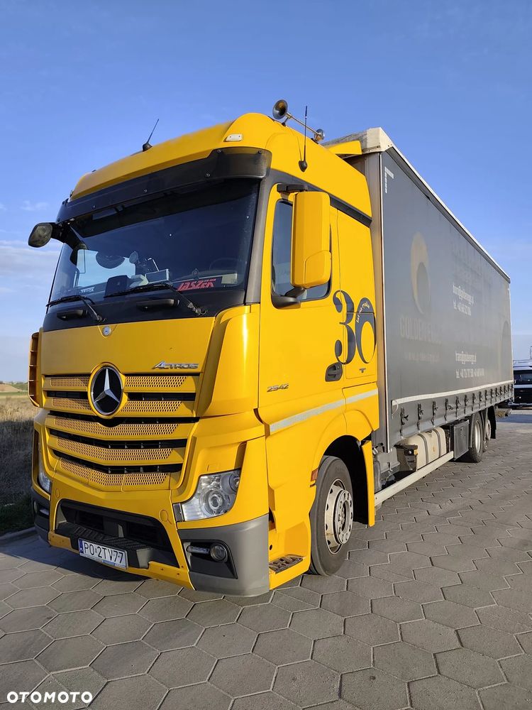 Mercedes-Benz ACTROS - 1