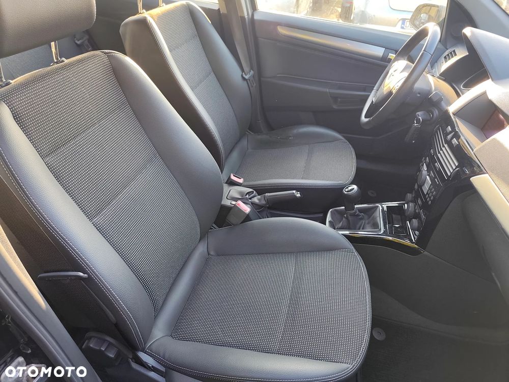 Opel Astra 1.6 Active - 17