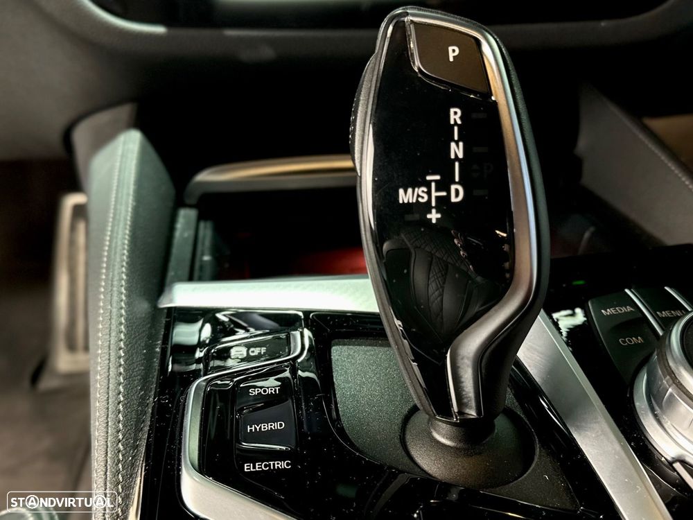 BMW 530 e Pack M - 26