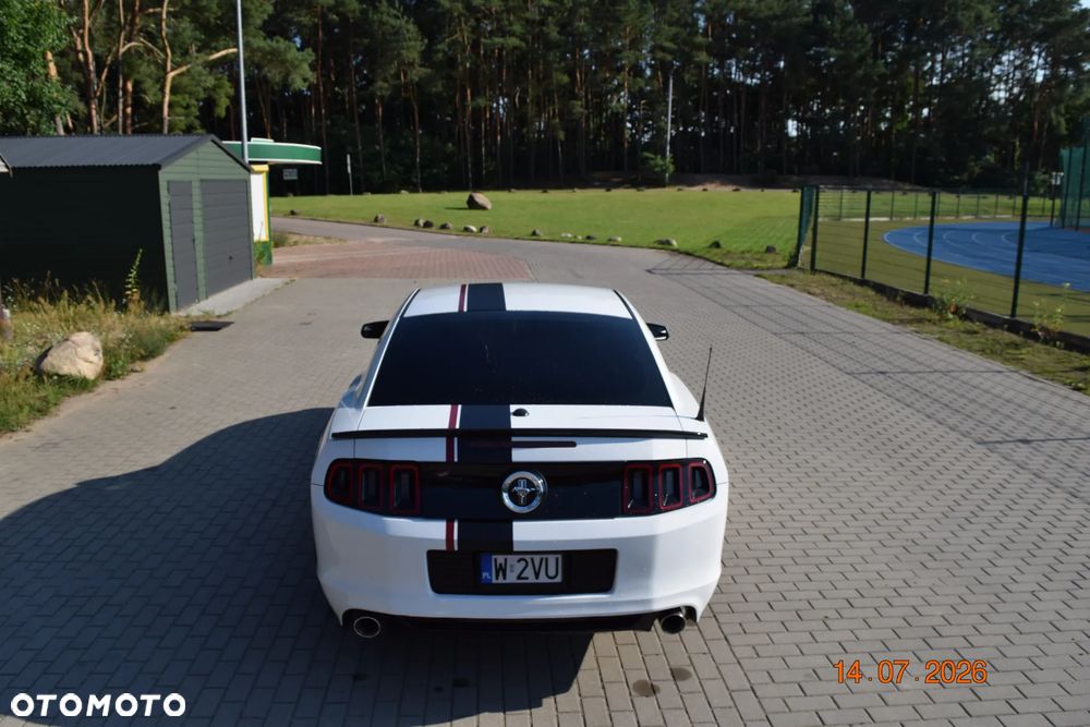 Ford Mustang 3.7 V6 Premium - 6