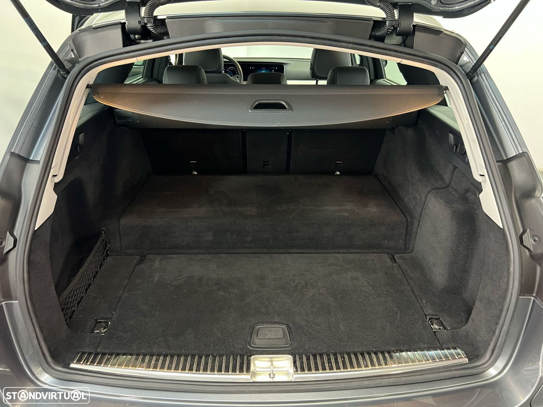 Mercedes-Benz E 300 de Avantgarde - 24