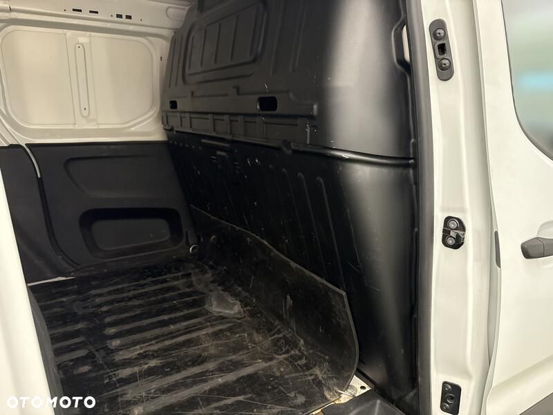 Toyota Proace City - 17