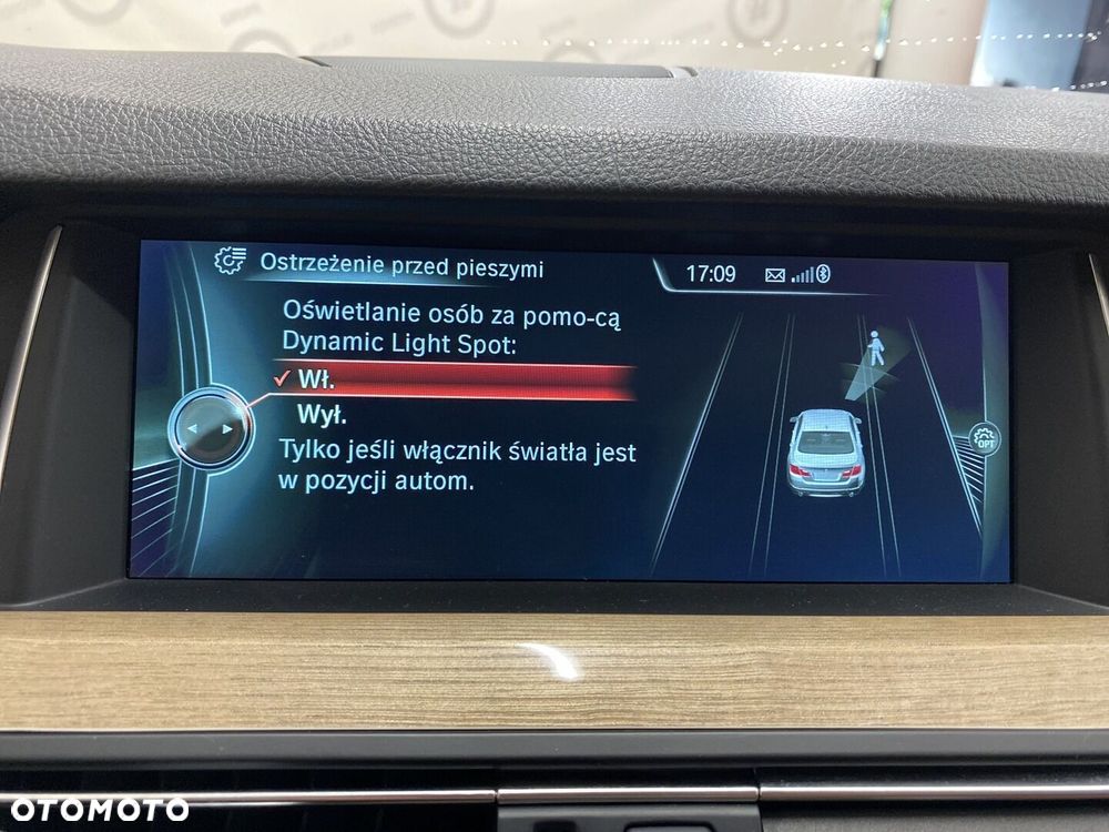 BMW Seria 5 525d Luxury Line - 23