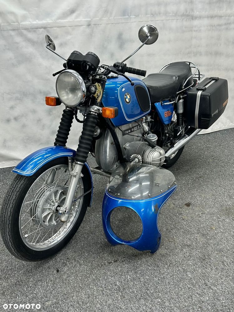BMW R - 1