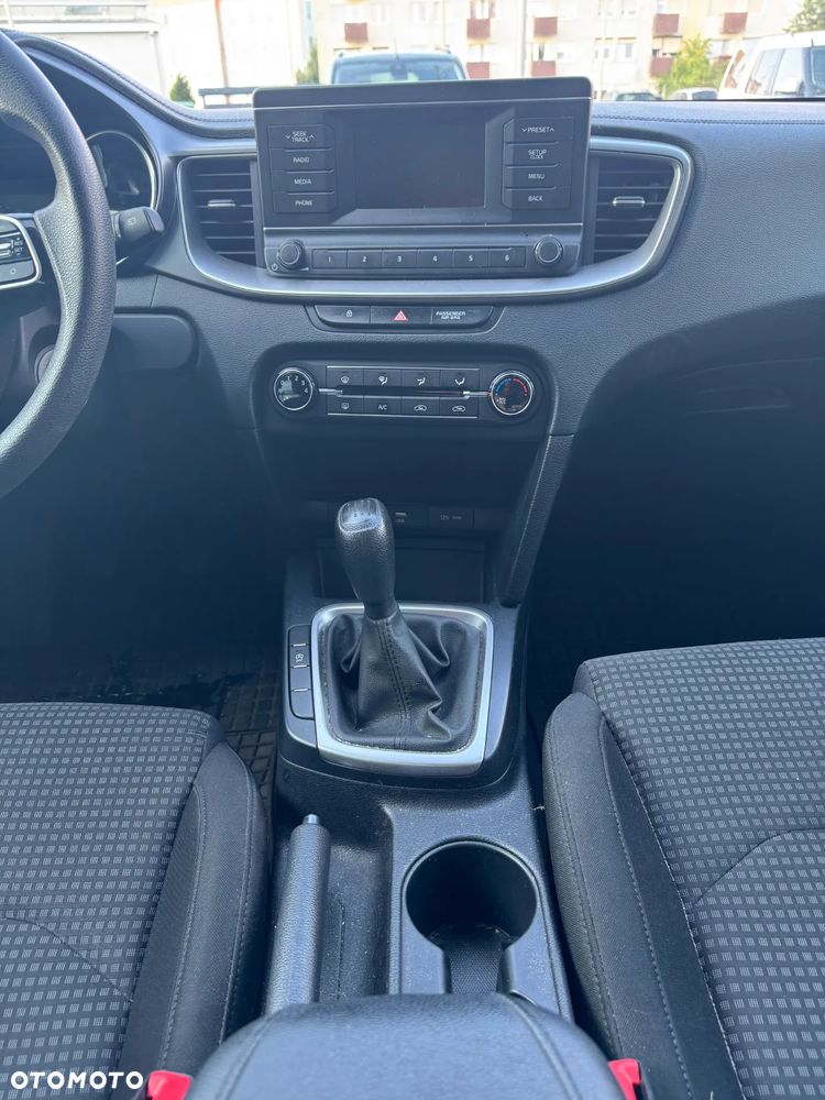 Kia Ceed 1.0 T-GDI S - 22