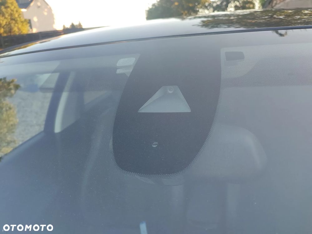 Peugeot 308 PureTech 130 GPF Stop & Start Allure Business-Paket - 18