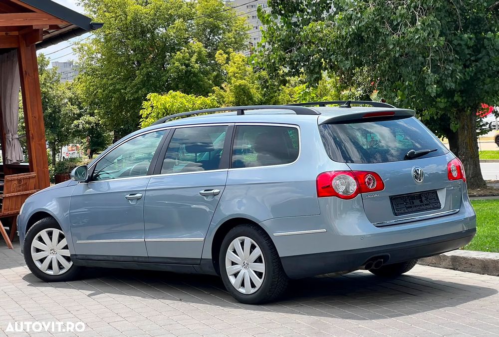 Volkswagen Passat 2.0 Blue TDI SCR Highline - 3