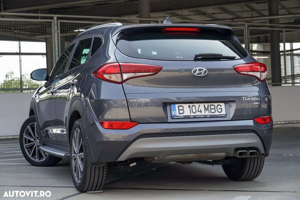 Hyundai Tucson 2.0 CRDI 4WD 6AT Premium+ - 17