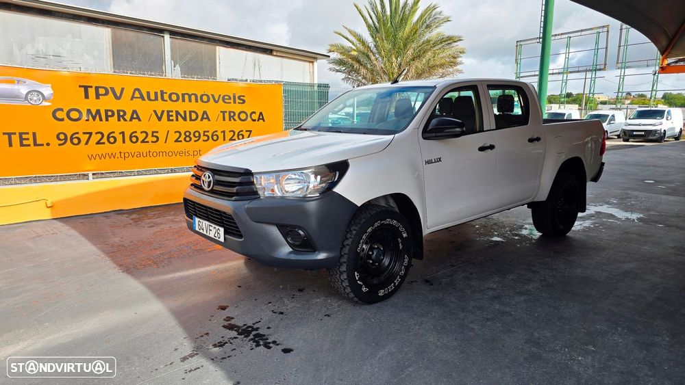Toyota Hilux 2.4 D-4D 2WD CD Tracker - 19