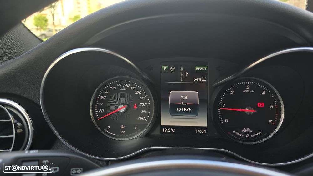 Mercedes-Benz C 300 BlueTEC Hybrid AMG Line - 26